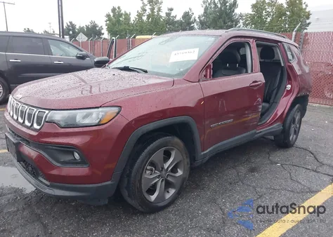 2022 Jeep Compass Latitude Lux 4X4 from USA, damaged, VIN 3C4NJDFB8NT130153